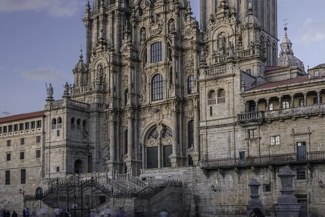 Atacan a un sacerdote cuando daba la Comunión en la Catedral de Santiago de Compostela