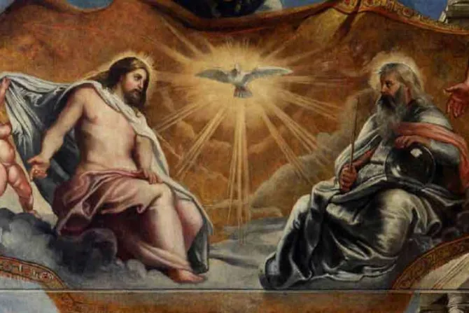 ¿La “Santísima Trinidad” no aparece en la Biblia? Esto responde sacerdote