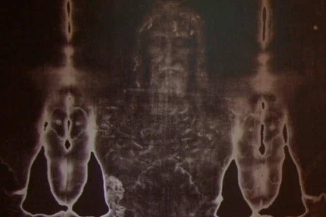 [VIDEO] “El primer Evangelio”: Exposición sobre Sábana Santa congrega a miles en Perú