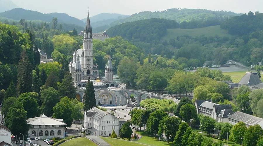 Santuario de Nuestra Señora de Lourdes. Foto: Père Igor / Wikipedia. (CC BY-SA 3.0)