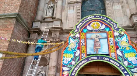 Santuario del Señor de los Milagros sufre daños durante sismo en México