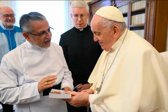El Papa Francisco invita a evangelizar “en un mundo a menudo sordo a la voz de Dios”
