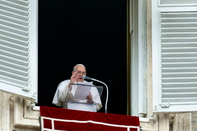 El Papa explica el “extraordinario” amor de Cristo, quien nos pide amar incluso al enemigo 
