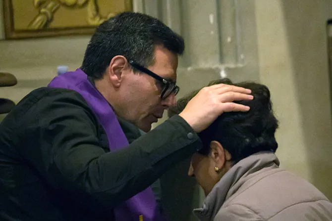 ¿Por qué más sacerdotes de Australia se niegan a romper el secreto de confesión?