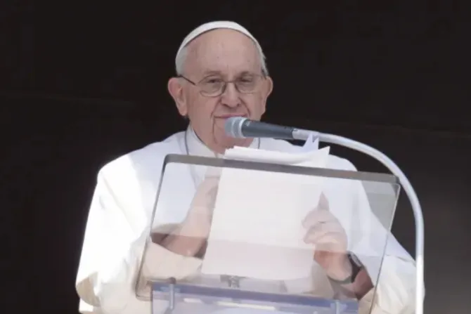 Papa Francisco: Jesús nos llama a “dar de beber” a los sedientos de la Palabra de Dios