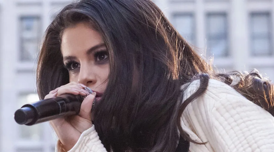El drama de Selena Gomez: Sacerdote explica cómo ayudar a las personas con ideas suicidas