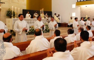 Clero del Seminario Conciliar de Mu00e9xico: Cru00e9dito: Seminario Conciliar 