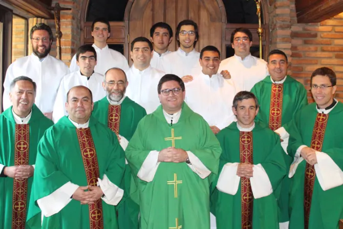 Seminaristas de Santiago convocan a jornada de oración por la Iglesia en Chile