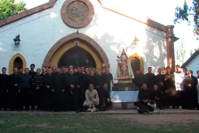 Obispado informa sobre destino de seminaristas luego de polémico cierre de seminario