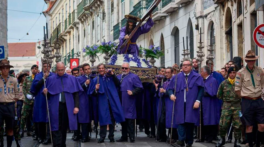 Procesión del Senhor dos Passos da Graça. Créditos: Facebook Real Irmandade dos Passos da Graça?w=200&h=150