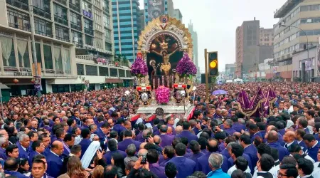 Señor de los Milagros volverá a salir en procesión, anuncia Arzobispo de Lima