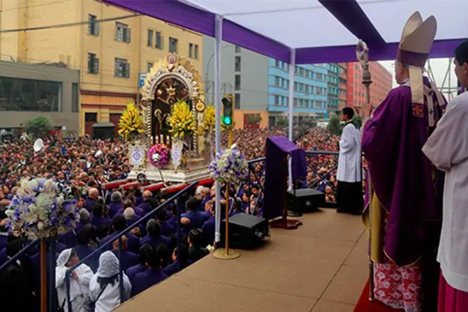 Cardenal Cipriani: Que el Señor de los Milagros ayude a peruanos a ser fieles a nuestra fe
