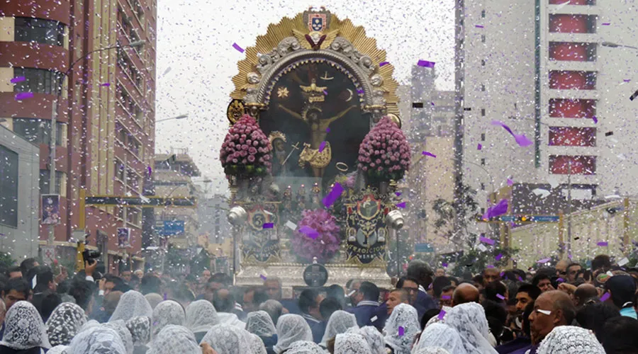 Procesión del Señor de los Milagros en Lima, Perú. Foto: María Ximena Rondón / ACI Prensa.?w=200&h=150