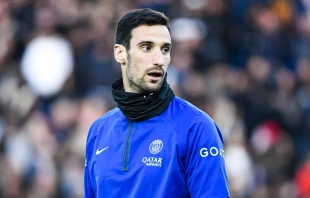 El portero de fu00fatbol espau00f1ol Sergio Rico, del Paris Saint-Germain (PSG). Cru00e9dito: Victor Velter / Shutterstock.com 