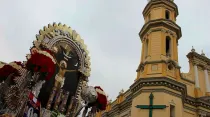 Imagen del Señor de los Milagros en los exteriores de la Basílica Catedral de Piura / Crédito: Arquidiócesis Metropolitana de Piura