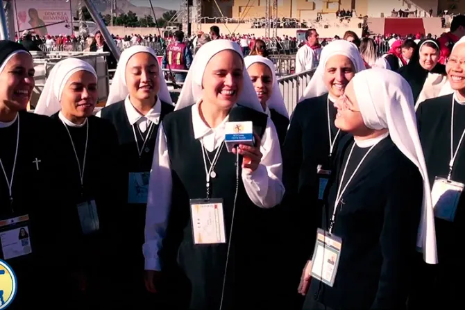 VIDEO: El Papa visita Ciudad Juárez y las Siervas hacen lío con su música