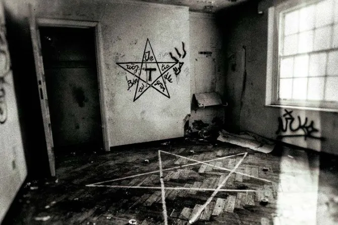 Exorcista explica razones de por qué aumenta el satanismo en el mundo