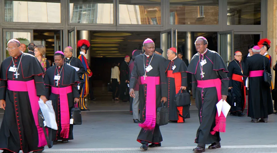 Obispos participantes del Sínodo de la Familia / Foto: Petrik Bohumil (ACI Prensa)?w=200&h=150