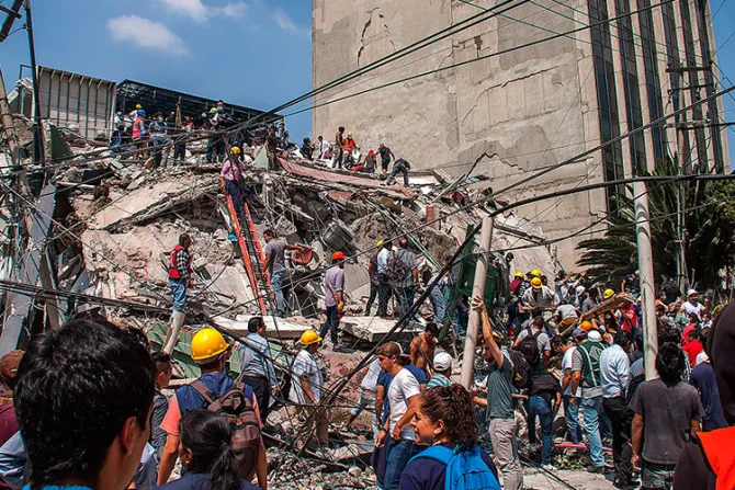 A un mes de los sismos en México la Iglesia no abandona a víctimas y damnificados