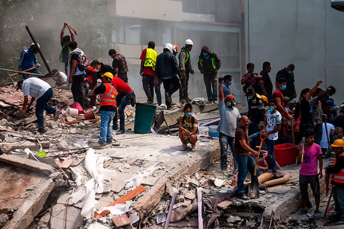 La Iglesia es insustituible para reconstruir México, asegura Cardenal