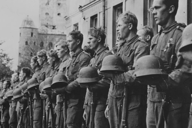 Papa Francisco recuerda II Guerra Mundial y pide poner fin a guerras actuales