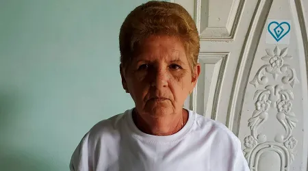 Cuba: Detienen a opositora cuando iba a Misa para rezar por familiares presos