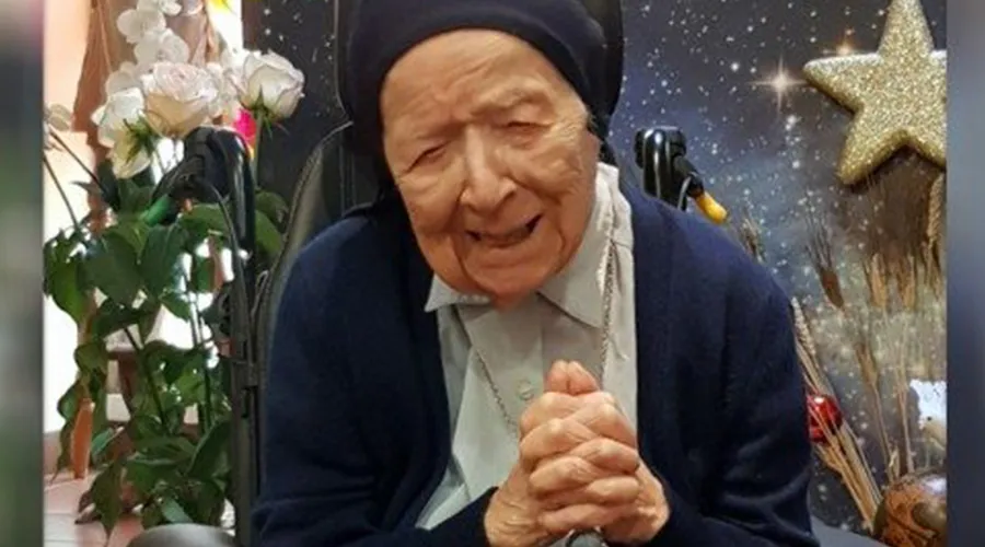 Sor André Randon, la persona más anciana de Europa y la segunda del mundo. Crédito: Vatican News.