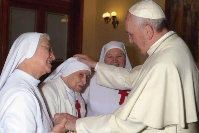 Cumple 108 años la religiosa más anciana del mundo