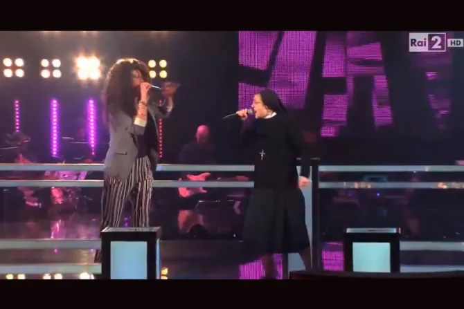 [VIDEO] Sor Cristina vence “batalla” de The Voice Italia con derroche de talento y carisma