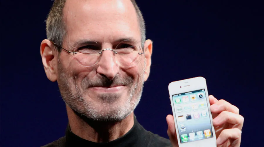 Presentación del iPhone 4 por Steve Jobs en la Worldwide Developers Conference del año 2010. Foto: Matthew Yohe.