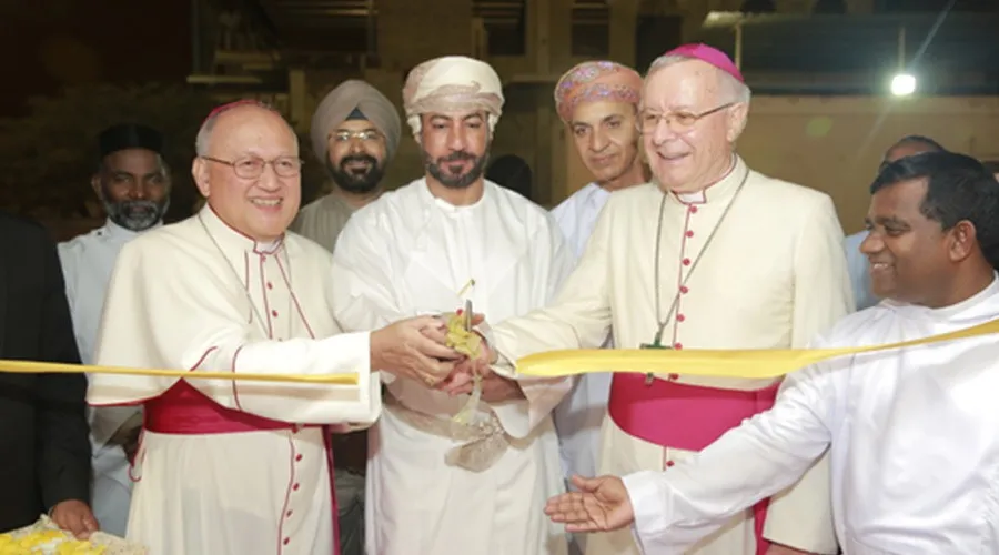 Inauguración de la nueva iglesia en Omán. Foto: Vicariato Apostólico Sur de Arabia