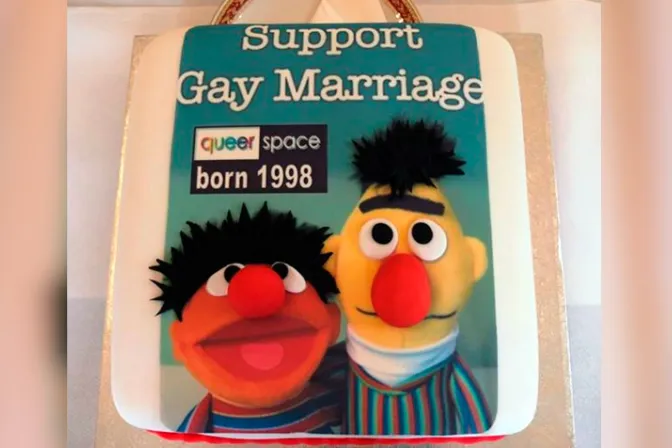 Denuncian a pastelería por no preparar torta para “matrimonio” gay en Irlanda del Norte