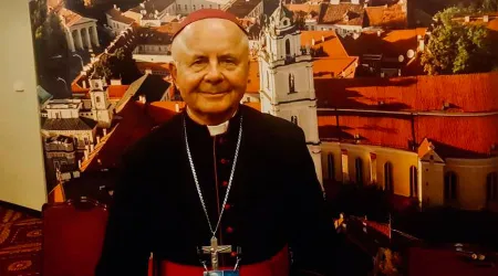 Este Cardenal recuerda cómo sobrevivió 10 años en cárcel soviética gracias a la Misa