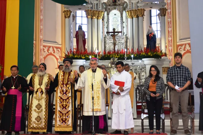 Arzobispo pide una renovación democrática en Bolivia con Dios como guía