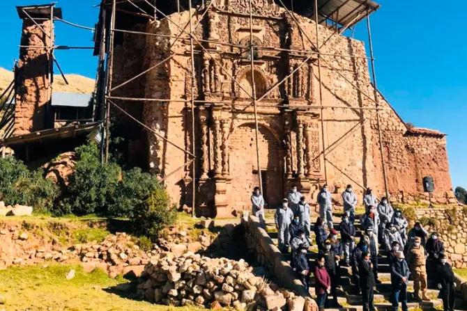 Restaurarán iglesia de 400 años donde se celebró la primera Misa en aimara