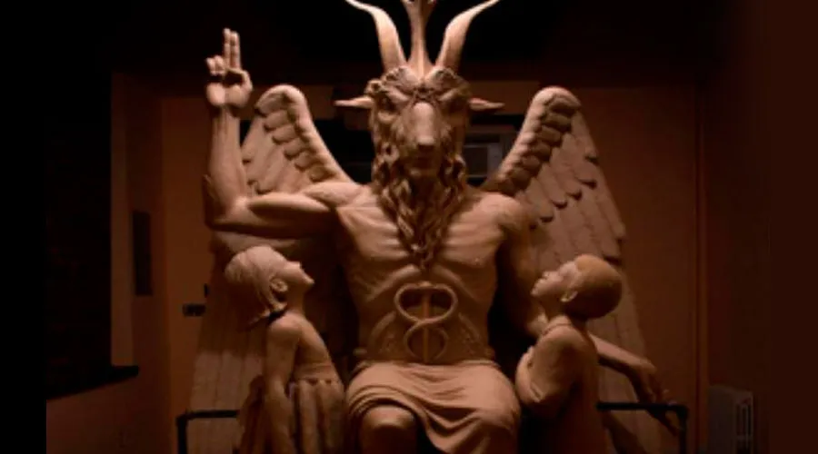 Estados Unidos: Inauguran en Detroit estatua satánica ante rechazo de cristianos
