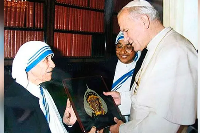 ¿Papa Francisco canonizaría a la Madre Teresa durante Jubileo de la Misericordia?