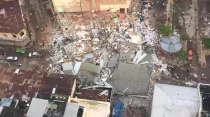 Escombros tras terremoto en Ecuador. Foto: Cáritas Ecuador.