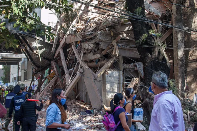 Obispos de México anuncian colecta por damnificados de terremoto