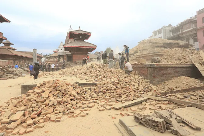 Terremoto en Nepal: El Papa encomienda a la Virgen a víctimas y damnificados