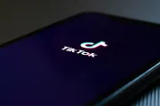App de videos “TikTok” censura a página provida, pero luego se retracta y pide disculpas