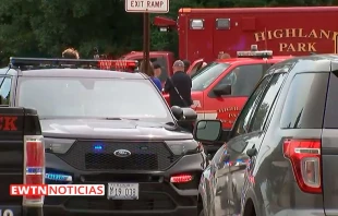 Una imagen del lugar de los hechos con las fuerzas del orden presentes. Cru00e9dito: EWTN Noticias 