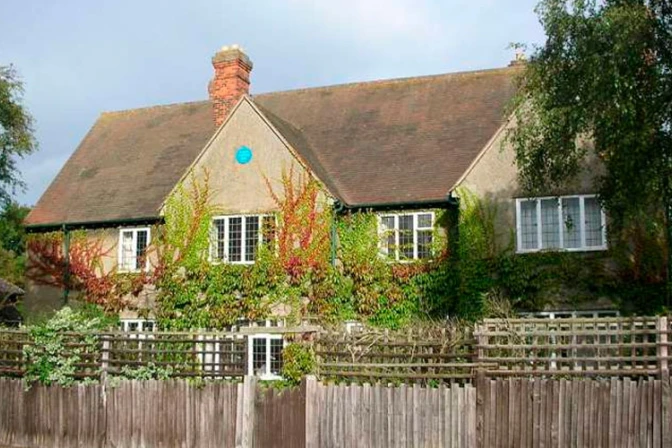 Realizan esfuerzo para comprar y preservar casa del autor católico J.R.R. Tolkien 