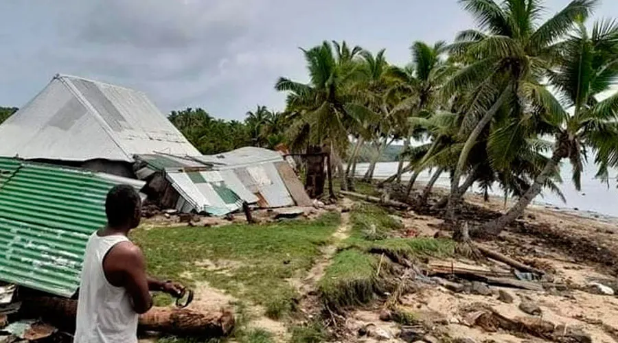 Una imagen de la destrucción en Tonga. Crédito: Cáritas Australia