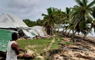 Una imagen de la destrucciu00f3n en Tonga. Cru00e9dito: Cu00e1ritas Australia 