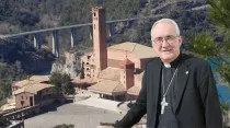 Mons. Ángel Pérez Pueyo nombra a un rector ajeno al Opus Dei en Torreciudad. Crédito: Jordi Ferrer (CC BY-SA 4.0) / Obispado de Málaga