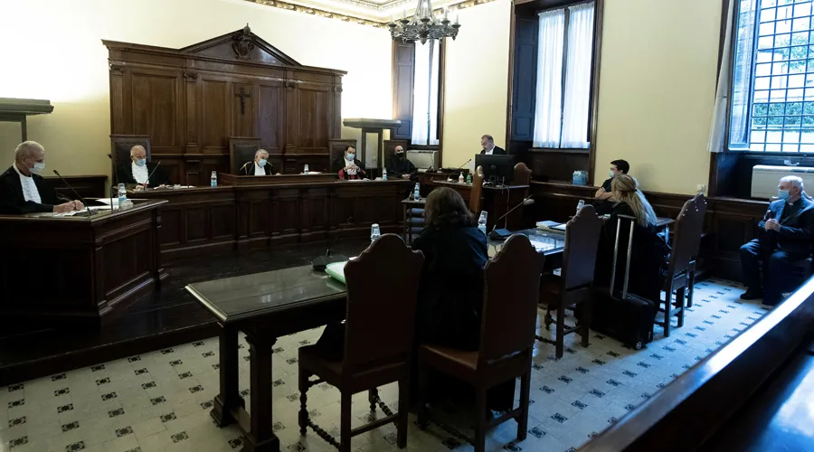 Audiencia en el Tribunal del Estado de la Ciudad del Vaticano en 2020. Foto: Vatican Media