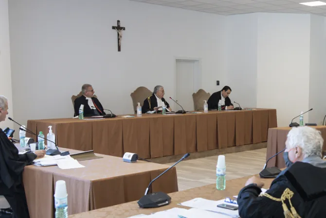 Caso Becciu: Tribunal Vaticano solicita la transcripción de interrogatorios previos