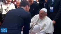 El Primer Ministro Justin Trudeau saluda al Papa Francisco. Crédito: Youtube Vatican News