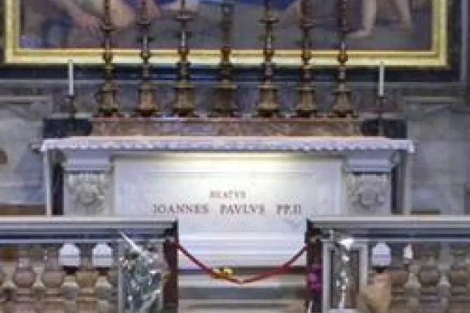 Ya se puede venerar a Juan Pablo II en capilla de San Sebastián en San Pedro